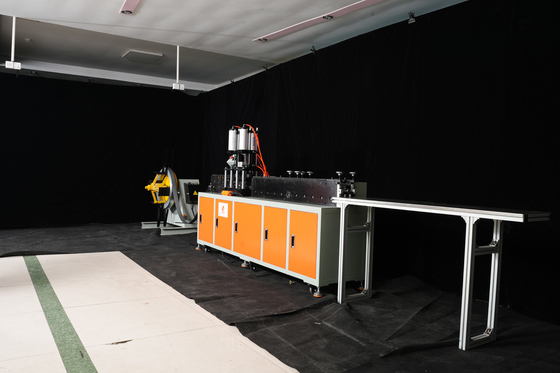 380V 4,7KW bezzałogowa maszyna do produkcji filtrów powietrza do zarządzania