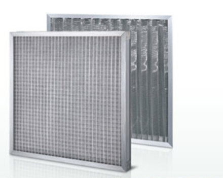Metalowa sieć wstępnie filtrowana wielokrotnie powstająca z falistej sieci aluminiowej i ze stali nierdzewnej